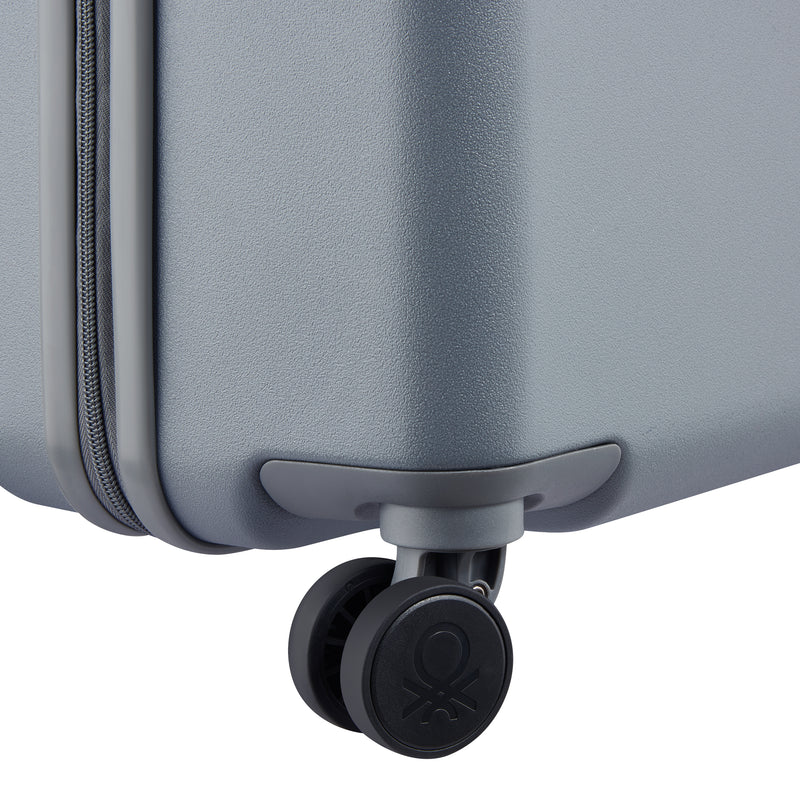 UCB HARDSIDE - M (66CM)