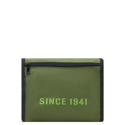 JA018C - Trousse de toilette à suspendre